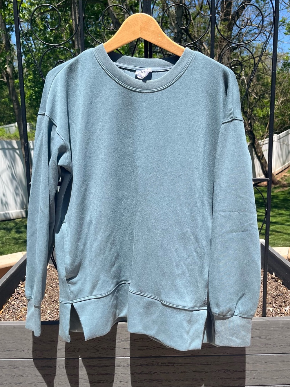 Sage Collective Women’s Oversized Crewneck Sweatshirt with Pockets Teal Size S